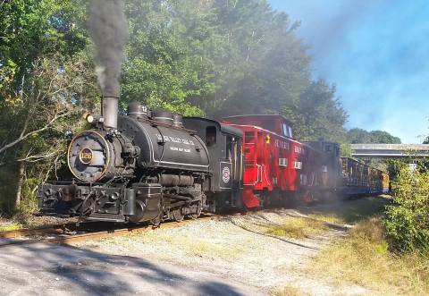 The Spooktacular Halloween Train Ride From St. Mary's Express In Georgia Is Back