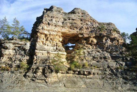 Pinnacles Youth Park Is A Tiny, Scenic Stop In Missouri Worth Taking A Detour For