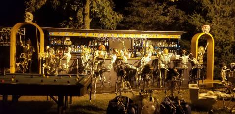 For Two Decades, People Have Been Pulling Over To Check Out This Spooktacular Roadside Display In Wisconsin