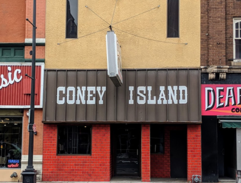 Open Since 1922, Coney Island Station Has Been Serving Hot Dogs In Wisconsin Longer Than Any Other Restaurant