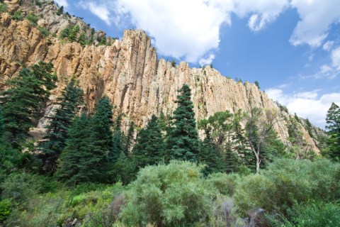 Cimarron Canyon State Park In New Mexico Is So Well Hidden, It Feels Like One Of The State's Best Kept Secrets