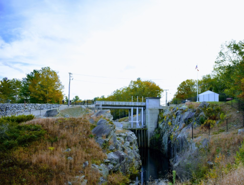 Hike Across A Dam With Incredible Views On The Short West Hill Dam Trail In Massachusetts