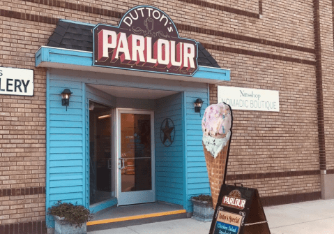 Dutton's Parlour In North Dakota Is A Soda Fountain, Restaurant, And Coffee Shop All In One