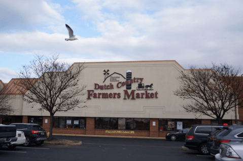 Find Mouthwatering BBQ Tucked Away In An Amish Market In Delaware