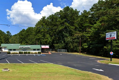 DiFilippo's Pizza Is A Small Town Restaurant That Serves Some Of Alabama's Best Italian Food