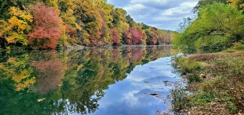 The Lake Surprise Loop Might Be One Of The Most Beautiful Short-And-Sweet Hikes To Take In New Jersey