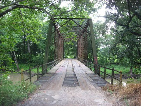 One Of The Most Haunted Bridges In Illinois, Airtight Bridge Has Been Around Since 1914