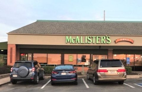 The Baked Potato Menu At Missouri's McAlister’s Deli Is Absolutely Spudtacular