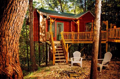 There's A Treehouse Village In Missouri You Can Spend The Night