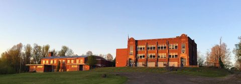 This School House Turned Distillery Is The New Bourbon Destination In Kentucky That's Worth A Visit