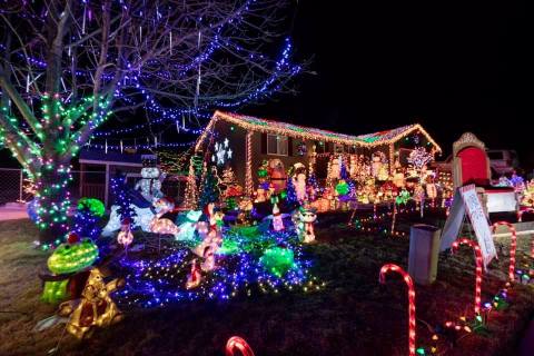 The City-Wide Tour de Lights In South Dakota Is Sure To Make Spirits Bright This Holiday Season