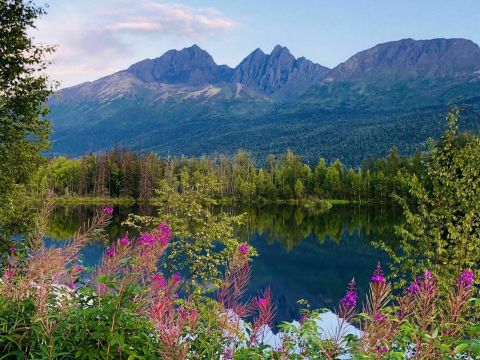 Take An Easy Loop Trail Past Some Of The Prettiest Scenery In Alaska On The Reflections Lake Trail