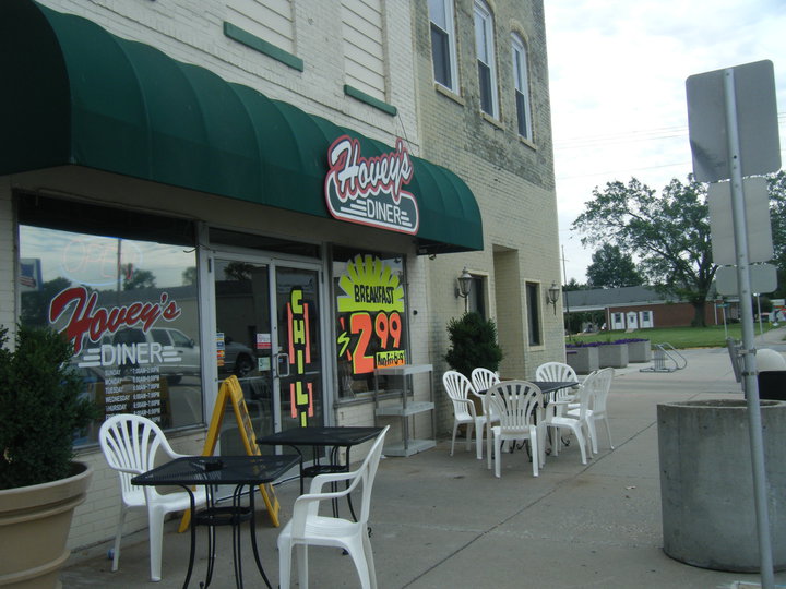 Hovey's Diner Exterior Illinois