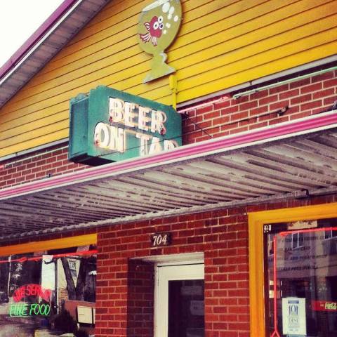 People Drive From All Over West Virginia To Try The Famous Beer At Mario’s Fishbowl