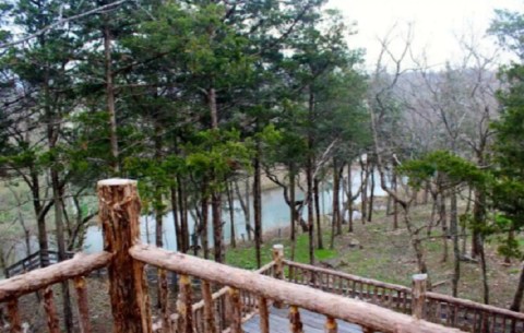 Wake Up To Beautiful Views Of The Pomme De Terre River In Missouri At This Rustic Cabin In Missouri