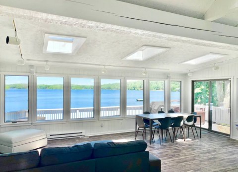 Forget The Resorts, Rent This Charming Waterfront Lake House In New Jersey Instead