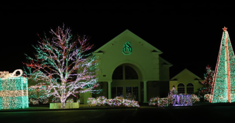 The Festival Of Lights In Pennsylvania Is Positively Enchanting