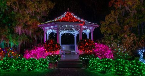 Drive Through Over A Million Holiday Lights At December Nights & Holiday Lights In Georgia