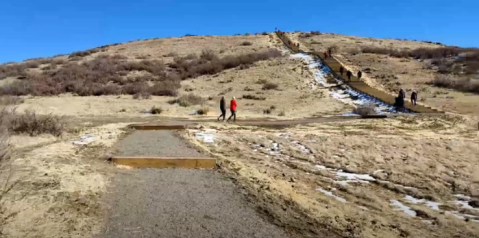 Colorado's Newest Hike, The Rueter-Hess Incline Challenge, Has Positively Perfect Views