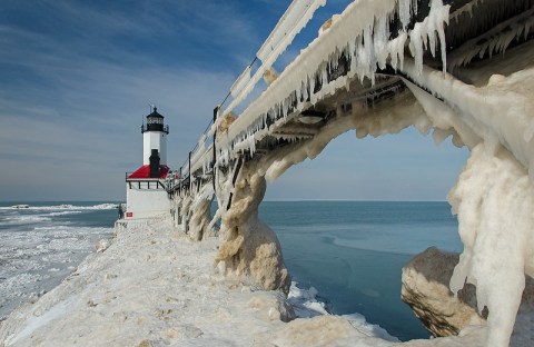 These 5 Insane Ice Storms Brought Indiana To A Freezing Halt