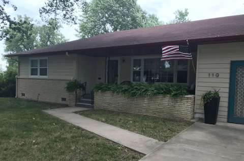 Sleep Back In The 50s In A Mid-Century Paradise At Paprika's Palace In Kansas