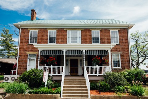 The Best Hot Wings In West Virginia Can Be Found At This 170-Year-Old Inn