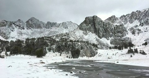 The Beehive Basin Trail Proves Winter Hiking In Montana Is Amazing