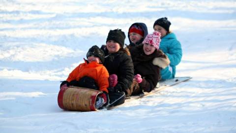 The Toboggan Hill Near Detroit That Will Make Your Winter Unforgettable