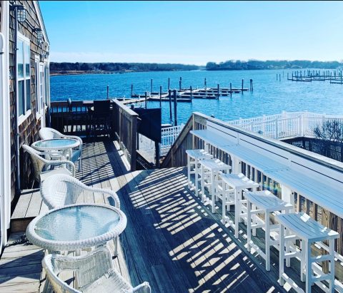 TwoTen Oyster Bar & Grill In Rhode Island Has The Most Amazing Dockside Dining