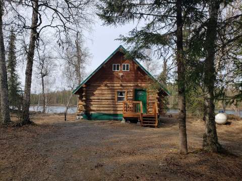 Escape To This Lakeside Cabin In Alaska This Winter To Refresh And Recharge