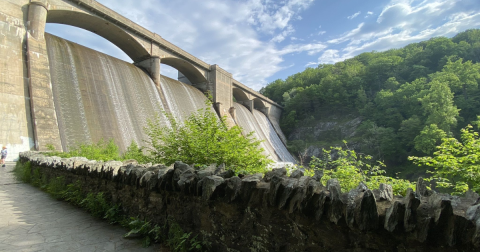 This Hike At Maryland's Prettyboy Reservoir Is Full Of Natural Beauty And Leads To An Incredible Giant Dam