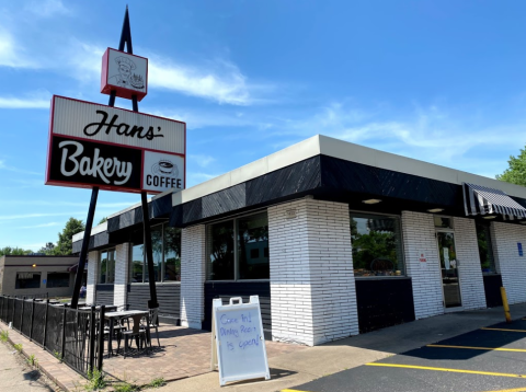 Enjoy A Donut The Size Of Your Head At Hans’ Bakery In Minnesota