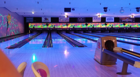 Due To Recent Closures, Staff At This Washington Bowling Alley Are Realizing It Might Be Haunted