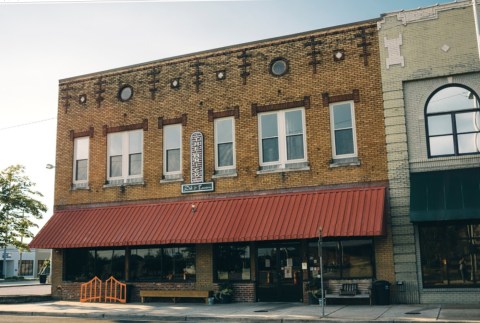 For The Past 40 Years, The Brick Deli & Tavern Has Been Serving Up The Tastiest Menu Of Sandwiches In Alabama