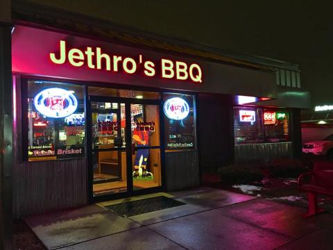 The Huge Portions Of Homestyle Food Have Made Jethro's BBQ An Iconic Iowa Establishment