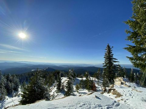 For The Ultimate Winter Hike In Washington, Head To The Quartz Mountain Lookout