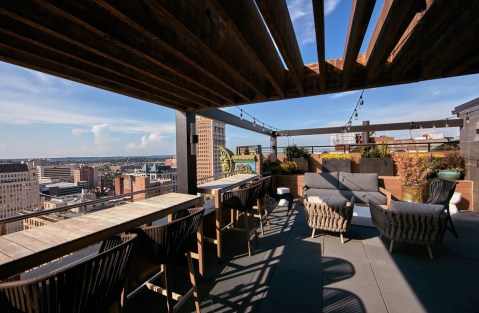 You'll Love This Rooftop Restaurant In Alabama That's Beyond Gorgeous