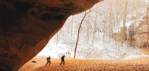 Walk To Sand Cave, A Top Hidden Gem In The Country, From This Cozy Cottage In Kentucky