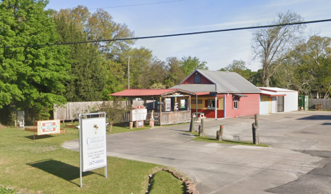 Burgers, BBQ, And More Await You At The Caribbean Ice Company, A Louisiana Drive-Thru