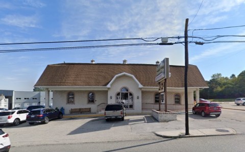 Fill Up With A Hearty Homecooked Meal At The Classic Dutch Country Restaurant In Pennsylvania