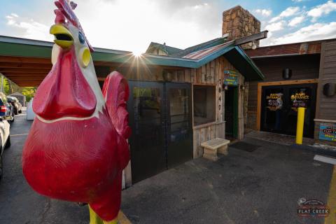 Home Of The 1-Pound BBQ Sandwich, Flat Creek Restaurant In Missouri Shouldn't Be Passed Up