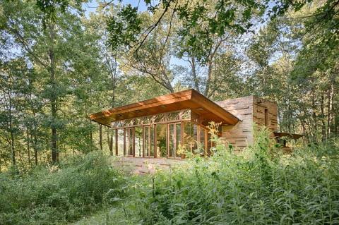 This Wisconsin Cottage Is One Of The Few Frank Lloyd Wright-Designed Homes Available For Overnight Rentals