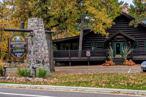 Hidden In The Northern Minnesota Woods, Sherwood Forest Is A Rustic Restaurant With Amazing Food