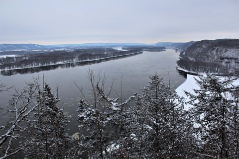 There's No Better Time Than Winter To Hike The Trails At Iowa's Famous Effigy Mounds 