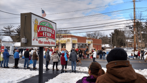 The Best Cannolis In New England Are Said To Be Found At This Tiny Shop In New Hampshire