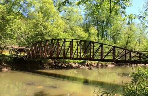 The Gorgeous 1.5-Mile Hike Near Georgia's Powers Island That Will Lead You Past Bouldered Banks Of The Chattahoochee