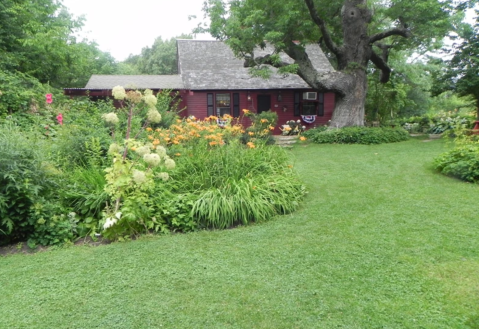 Pickity Place Is The Most Whimsical Restaurant In New Hampshire