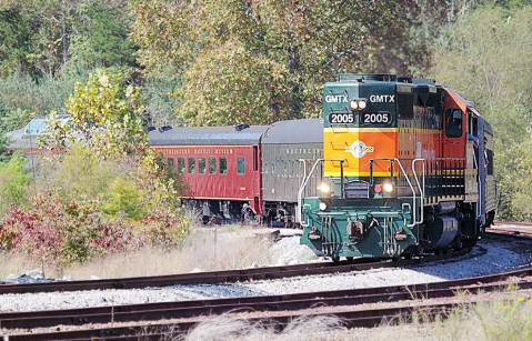 The Hiwassee Loop Train Excursion Offers Some Of The Most Breathtaking Views In Tennessee