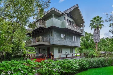 Abigaile's Treehouse In Texas Is The Treehouse Getaway Adults Will Love