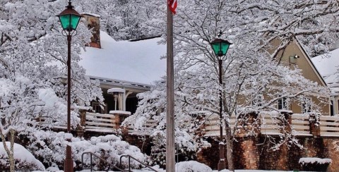 This Mountain Lodge And Park In Kentucky Are Even More Beautiful In The Winter